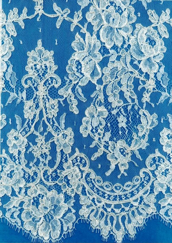 French lace – Dentelle de Calais-Caudry®: 84.226